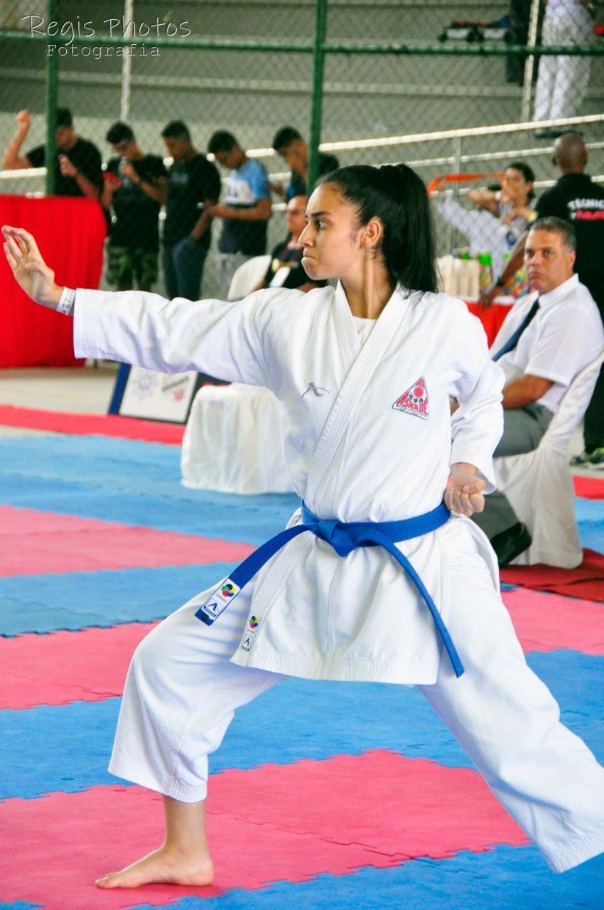 Camacã: Atletas conquistam medalhas na 10ª Copa Cacau de Karatê em Porto Seguro com apoio da Prefeitura